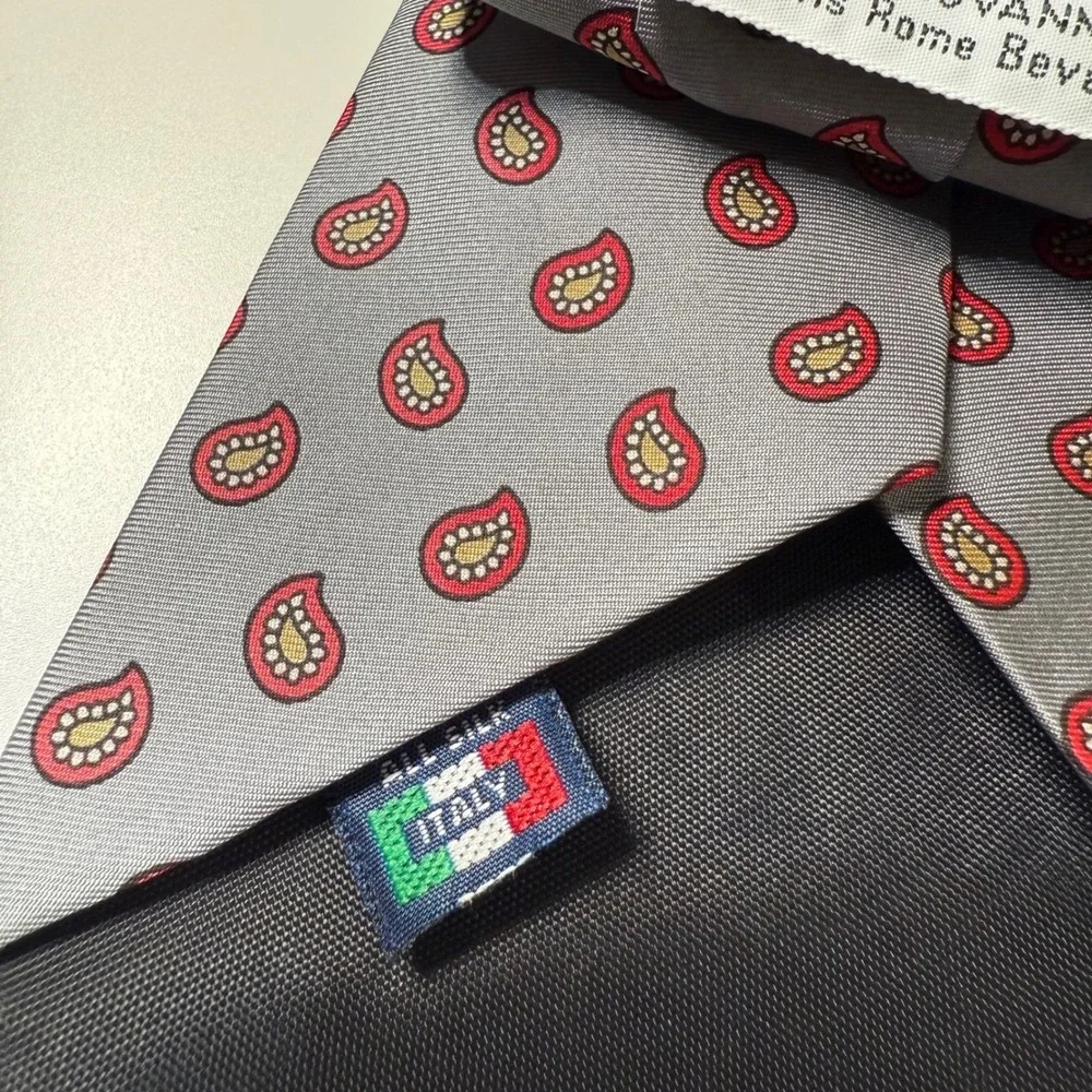 Valentino Giovanni Tie Mens OS Gray Red Paisley Silk Italian Luxury‎ Necktie